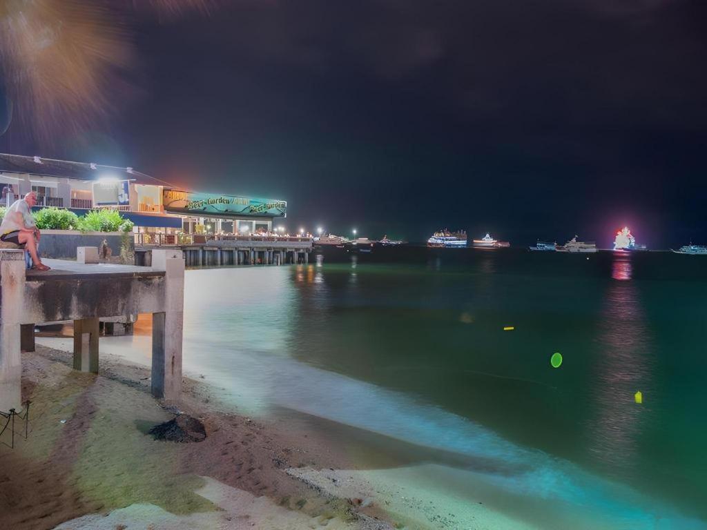 Lido Beach Hotel Pattaya Ngoại thất bức ảnh