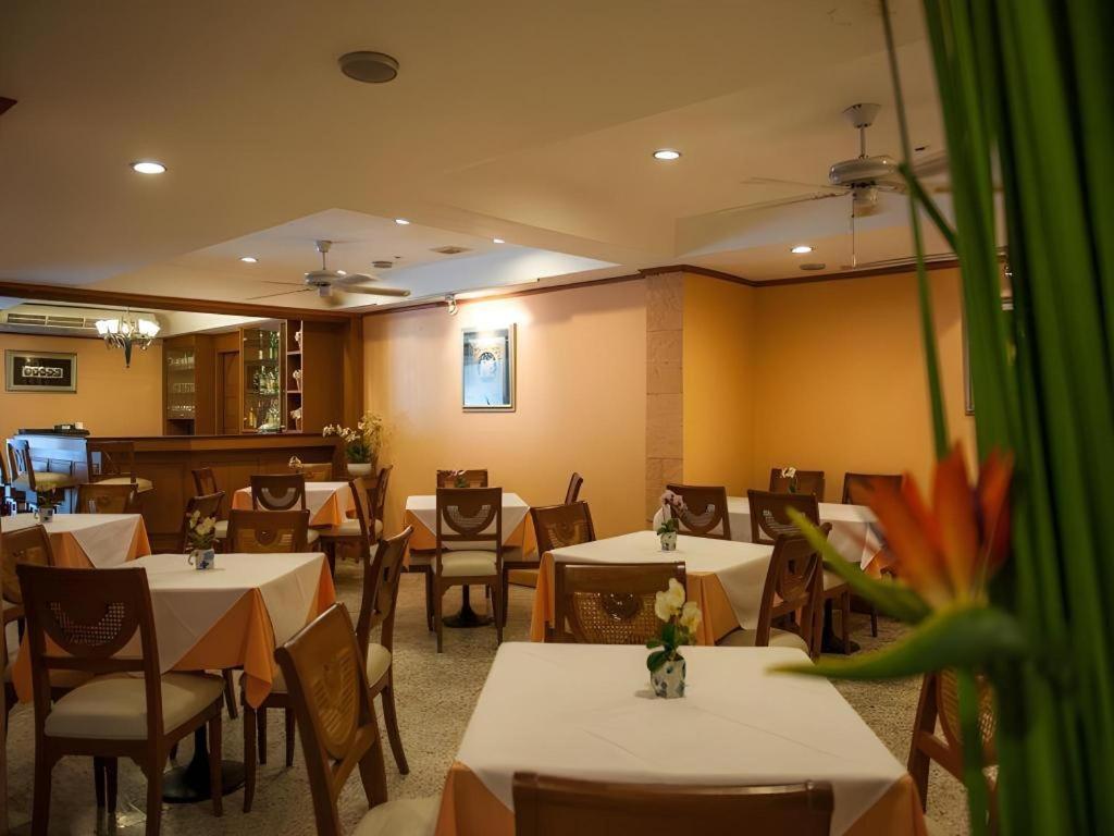 Lido Beach Hotel Pattaya Ngoại thất bức ảnh