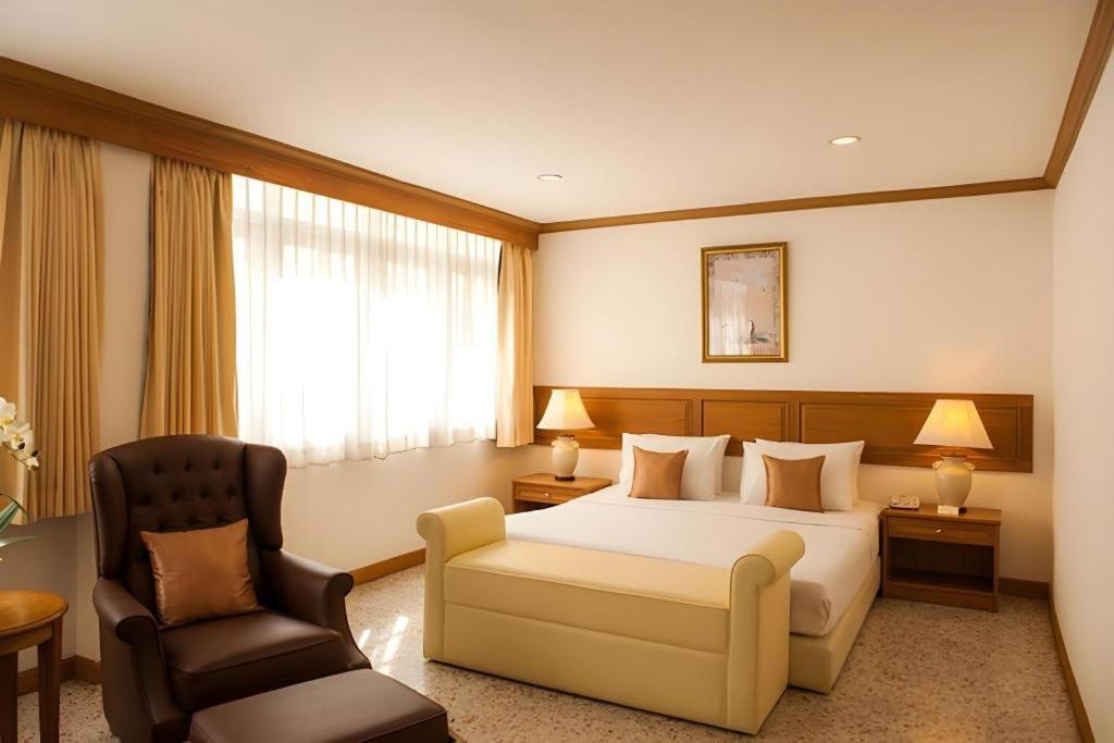 Lido Beach Hotel Pattaya Ngoại thất bức ảnh