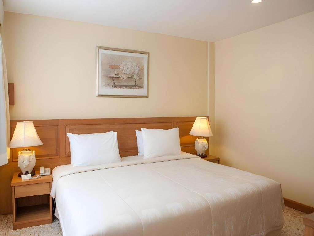 Lido Beach Hotel Pattaya Ngoại thất bức ảnh